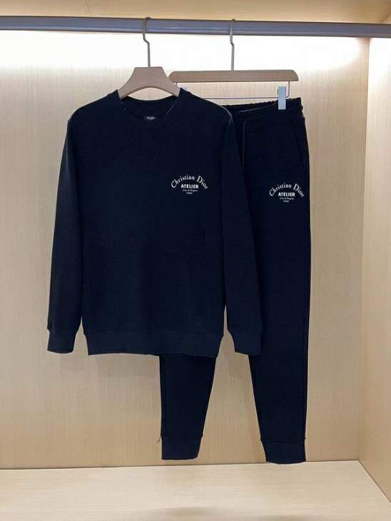 Picture of Dior Sweater Suits _SKUDiorM-5XLkdtr5638887